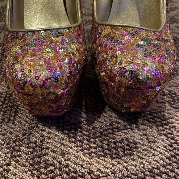 Jessica Simpson Devin 2 Heels Golden Rose Sequin Sparkle Size 7 1/2 - Picture 3 of 13